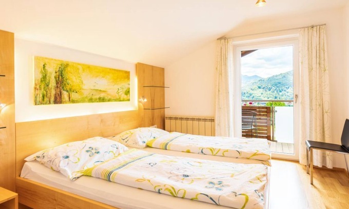Fuschl am See Cama Y Desayuno | Apartamento "Bergahorn" - Haus Bergblick