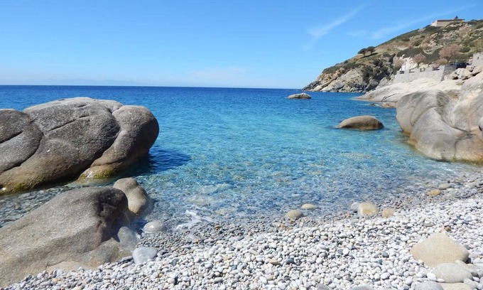 Pomonte Apartamento | Apartamento 'Bilocale' con vistas al mar, Wi-Fi y aire acondicionado