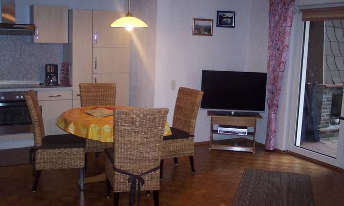 Fischbach bei Dahn Apartamento | Apartamento 'Blumenstein' con vistas a la montaña, terraza privada y Wi-Fi