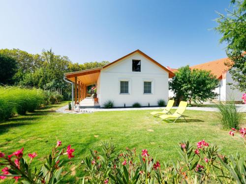 Balatonszemes Apartamento | Apartment Bombera 1 by Interhome