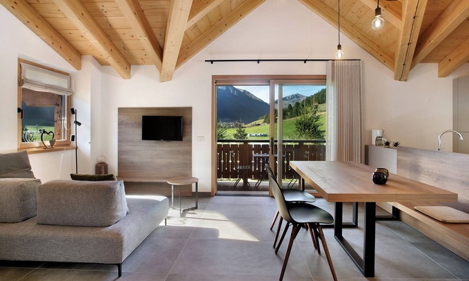 Livigno Apartamento | Apartamento 'Botton D'oro Camping Stella Alpina' con vistas a la montaña, jardín compartido y Wi-Fi