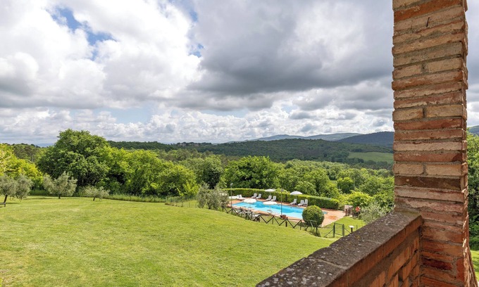 San Macario In Monte Apartamento | Apartamento 'Casa In Toscana Panoramica-Piscina' con piscina compartida y jardín compartido