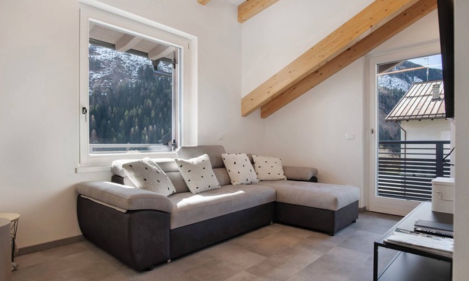 Fraviano Apartamento | Apartamento 'Cà Dei Nane' con vistas a la montaña, balcón y Wi-Fi