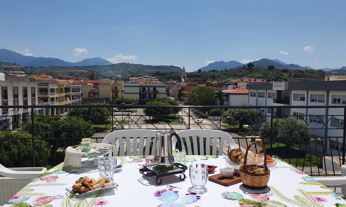 Castroreale Terme Apartamento | Apartment Camalù by Interhome