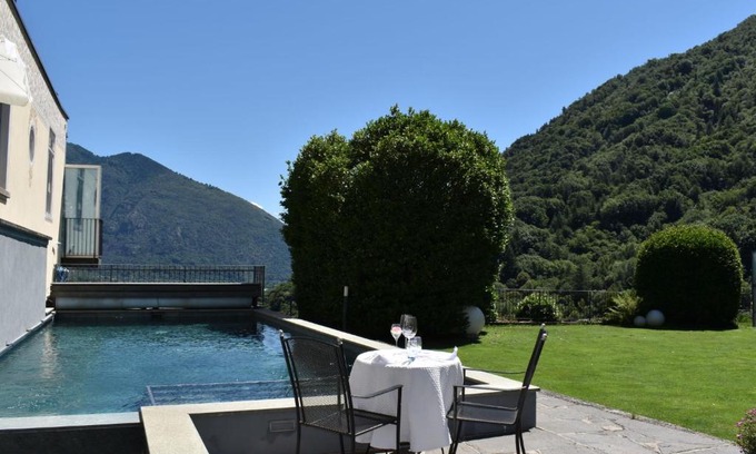 Intragna Apartamento | Apartment Capriccio 14 Balcony by Interhome