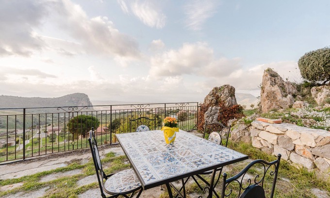 Borgetto Apartamento | Apartamento 'Casa Lucia Borgetto' con vistas al mar, Wi-Fi y aire acondicionado