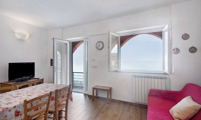 Montaretto Apartamento | Apartamento "Casa Mare Montaretto 2" con vistas al mar, terraza privada y Wi-Fi