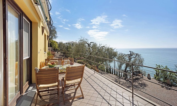Poggi Apartamento | Apartamento 'Casa Pepe' con vistas al mar, jardín y Wi-Fi
