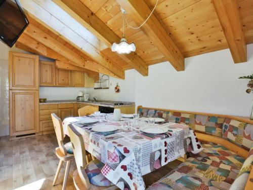 Fontanazzo Apartamento | Apartment Cecilia-4 by Interhome