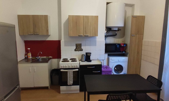 Saint-Etienne Apartamento | Apartment Châteaucreux station