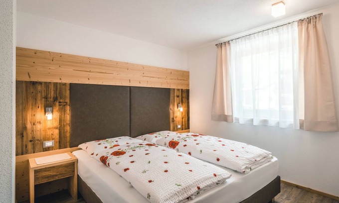 San Genesio Apartamento | Apartamento "Chalet La Flüta Primula" con vistas a la montaña, balcón y Wi-Fi