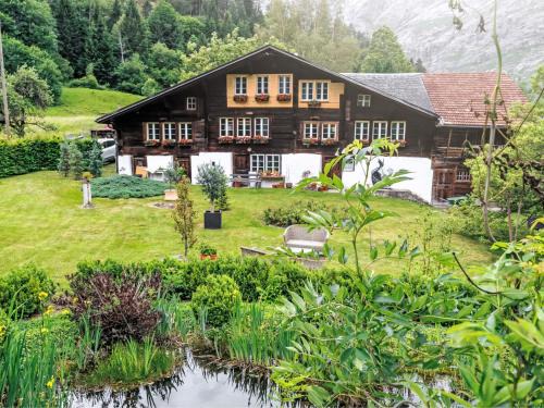 Innertkirchen Apartamento | Apartment Chalet Solegg by Interhome