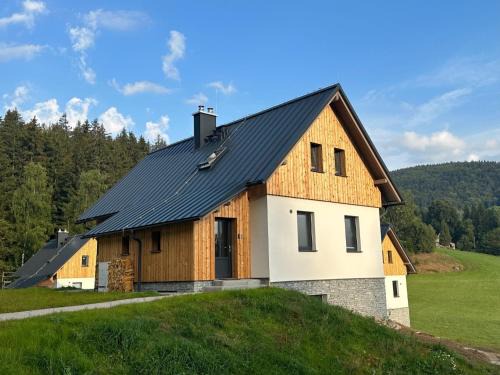 Smrzovka Apartamento | Apartment Chalupa 13ka - Horní apartmán by Interhome
