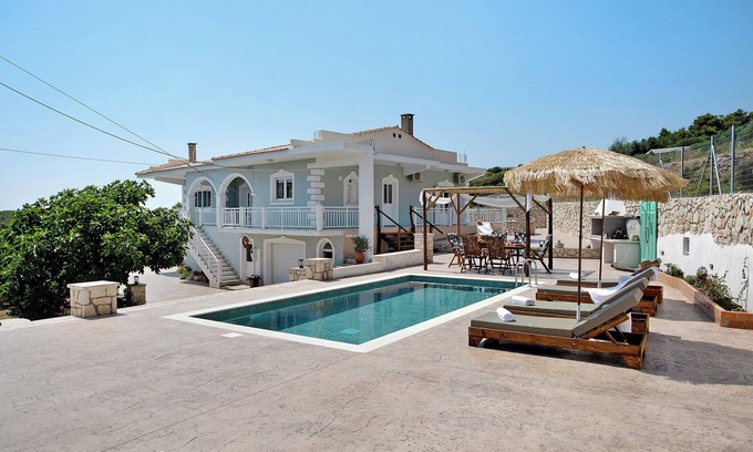 Agalas Apartamento | Apartamento 'Christine's House' con piscina privada, Wi-Fi y aire acondicionado