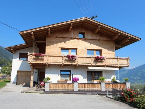 Fuegenberg Apartamento | Apartment Christl by Interhome