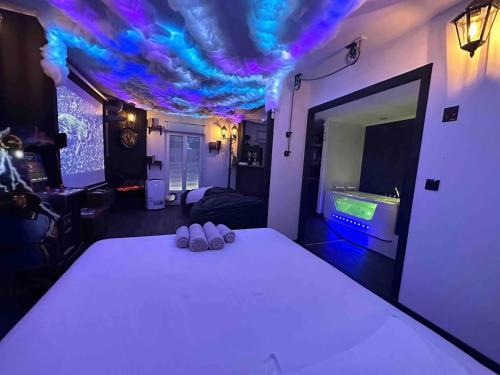 Nansouty-Saint-Genes Apartamento | Apartment Cinema, Jacuzzi, Borne arcade