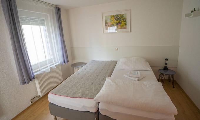 Reutlingen Apartamento | Apartamento-Clásico-Baño con bañera-Vista a la Ciudad