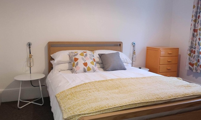 Sandgate Apartamento | Apartamento-Clásico-Baño Privado-Vista a la Calle-Coastal Escape Sandgate