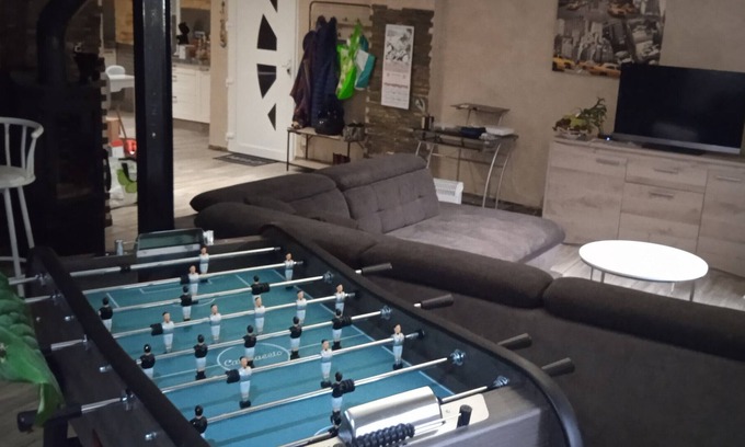 Cuxac-dʼAude Apartamento | Apartment 'Cocon Spacieux' with Balcony, Wi-Fi and Air Conditioning