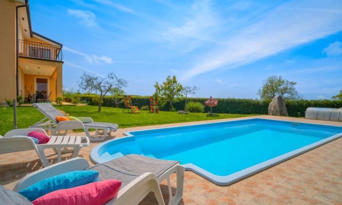 Kapelica Apartamento | Apartamento Daria by Interhome