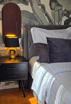 Leinfelden-Echterdingen Apartamento | Apartment am Waldrand mit Einzelgarage, Nähe City, Messe & Flughafen