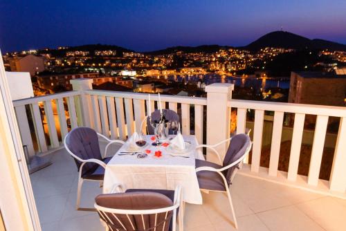 Gruz Apartamento | Apartment Denis