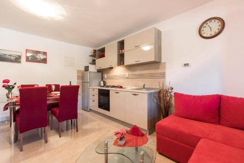 Poljica Apartamento | Apartment Doris, Nenadici