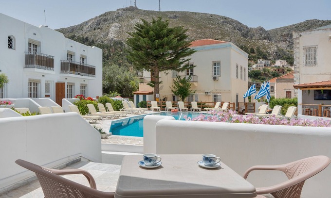 Kalymnos Town Apartamento | Apartamento 'Double Room No 4' con vistas a la montaña, Wi-Fi y aire acondicionado