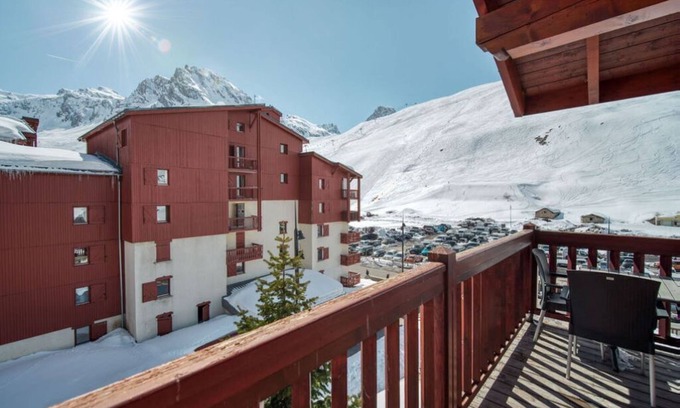Val Claret Chalet De Esquí | Apartment Ecrin B 324 – Tignes Val Claret – Balcony with Grande-Motte View