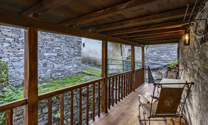 Villacibran Apartamento | Apartamento 'El Rebocho' con vistas a la montaña, terraza privada y Wi-Fi