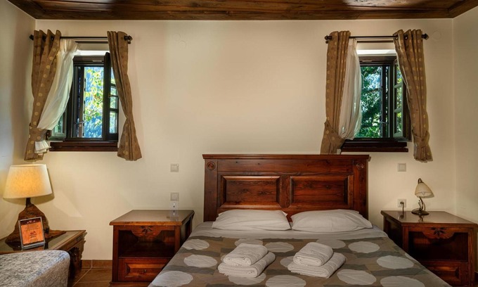 Potamia Apartamento | Apartamento 'Erato' con vistas a la montaña, terraza privada y Wi-Fi