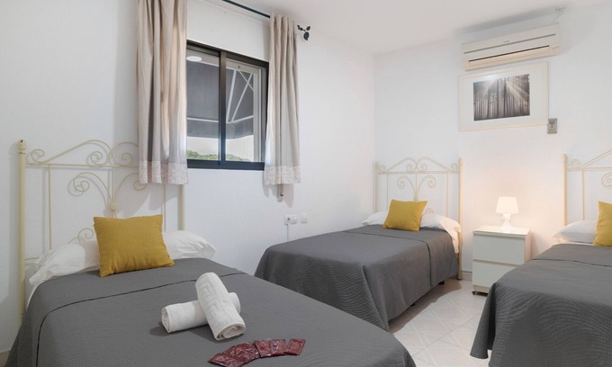Barrio Nuevo Apartamento | Apartamento '106' con Wi-Fi y aire acondicionado