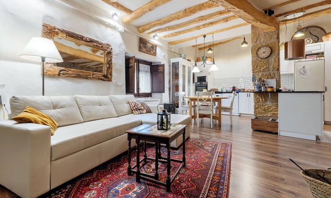 La Pobla de Cervoles Apartamento | Apartamento 'Can Vinyals 1979' con balcón y Wi-Fi