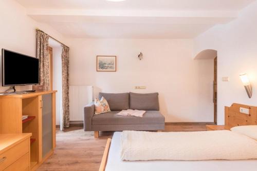 Siusi Apartamento | Apartment Euringer Villa Erna