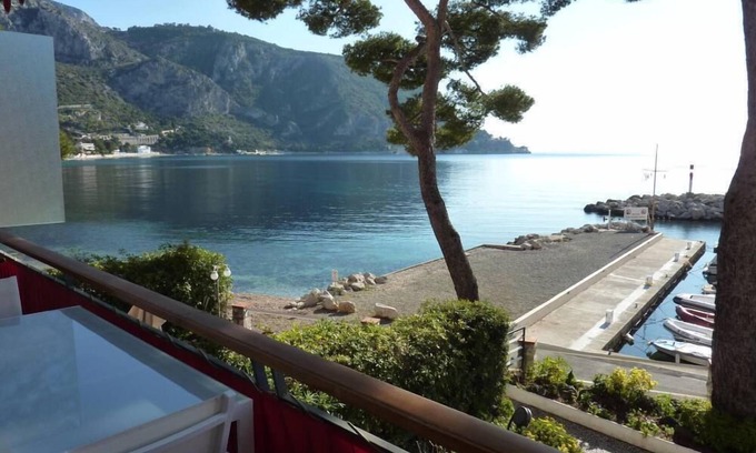Eze Apartamento | Apartamento en residencia en primera línea frente al mar