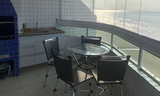 Balneario Paqueta Apartamento | Apartment facing the sea with barbecue on the balcony, 2 parking spaces, 3 bedrooms
