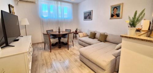 Gruz Apartamento | Apartment Factory
