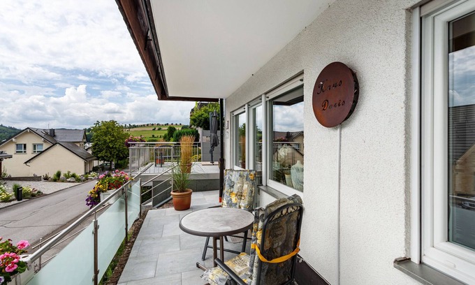 Usseln Apartamento | Apartamento 'Ferienhaus Doris' con vistas a la montaña, terraza privada y Wi-Fi