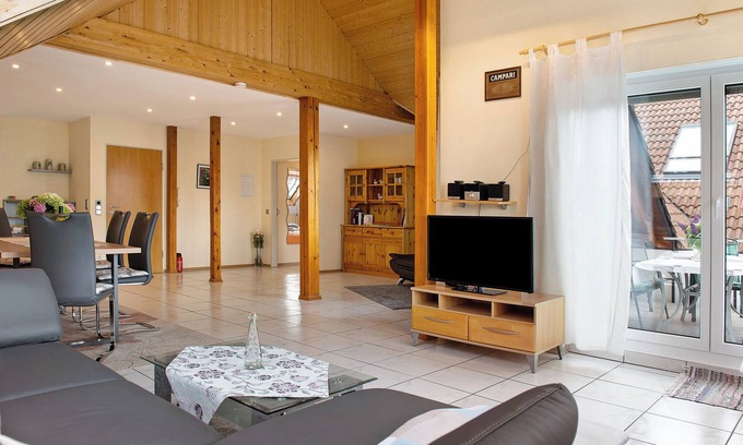 Waggershausen Apartamento | Apartamento 'Ferienwohnung Im Haus Haller' con balcón y Wi-Fi