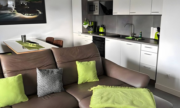 Schonebeck Apartamento | Apartment 'Ferienwohnung 11' with Shared Terrace, Balcony and Wi-Fi