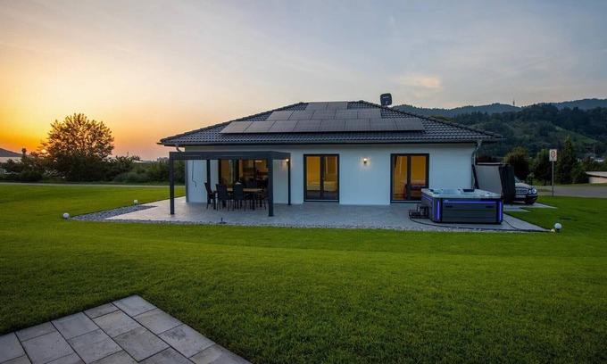 Lautenbach Apartamento | Apartment 'Ferienhaus Lautenbach' with Mountain View, Private Terrace and Wi-Fi