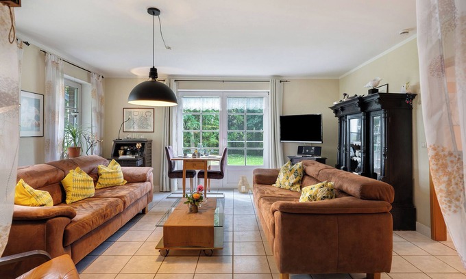 Nordstrand Apartamento | Apartamento 'Ferienwohnung Schimmelreiter' con terraza privada y jardín compartido