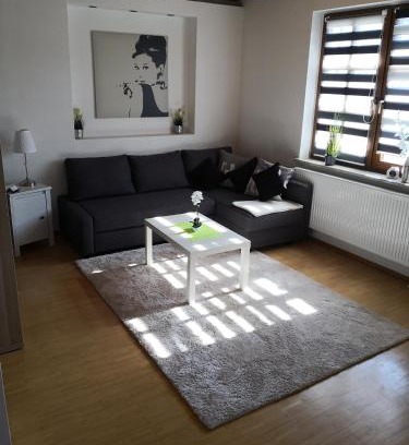 Hagenohsen Apartamento | Apartment Ferienwohnung Emmerthal auch für Monteure FeWo