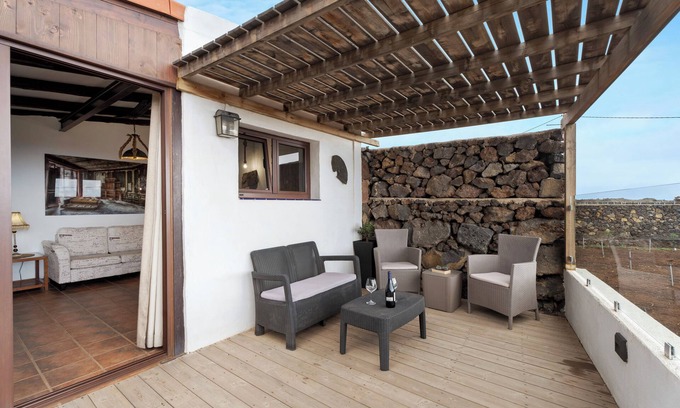 Las Puntas Apartamento | Apartamento 'Finca Wapa - Gárgola' con vistas al mar, Wi-Fi y aire acondicionado.