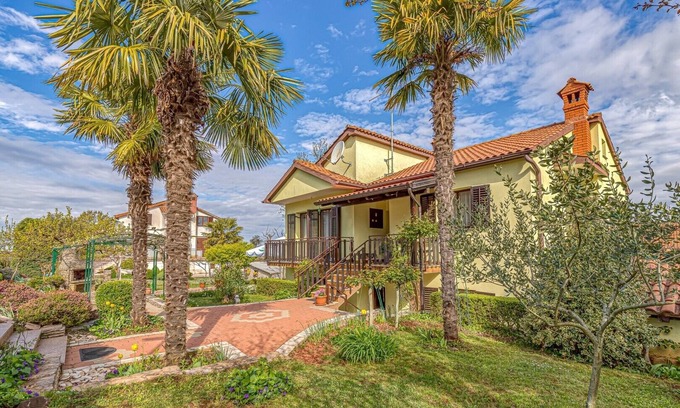 Pazin Apartamento | Apartment Flores in Bertosi