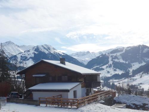 Saanen Apartamento | Apartment Fluehüsli by Interhome
