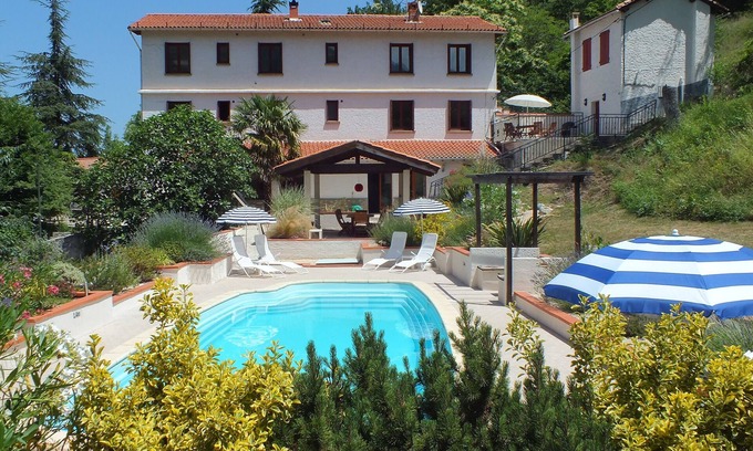 Sahorre Apartamento | Apartamento para 10 personas con jardines y piscina. Prades / Perpignan, Pirineos Orient