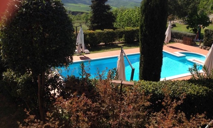 Iano Otro | Monache 1, acogedor apartamento en la ladera toscana