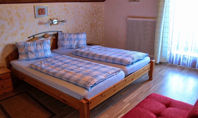Steinbach am Attersee Apartamento | Apartamento para 4-5 personas - Bauernhof-Pension Fam. Stadler