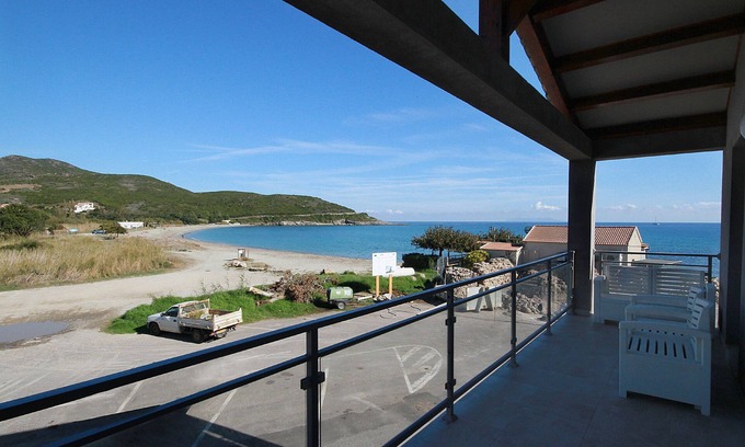 Pietracorbara Apartamento | Apartment for 4 people including 3 adults